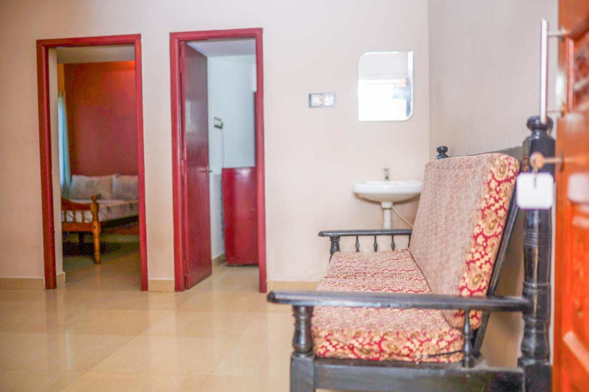 Hotel The Club House Pondicherry Esterno foto
