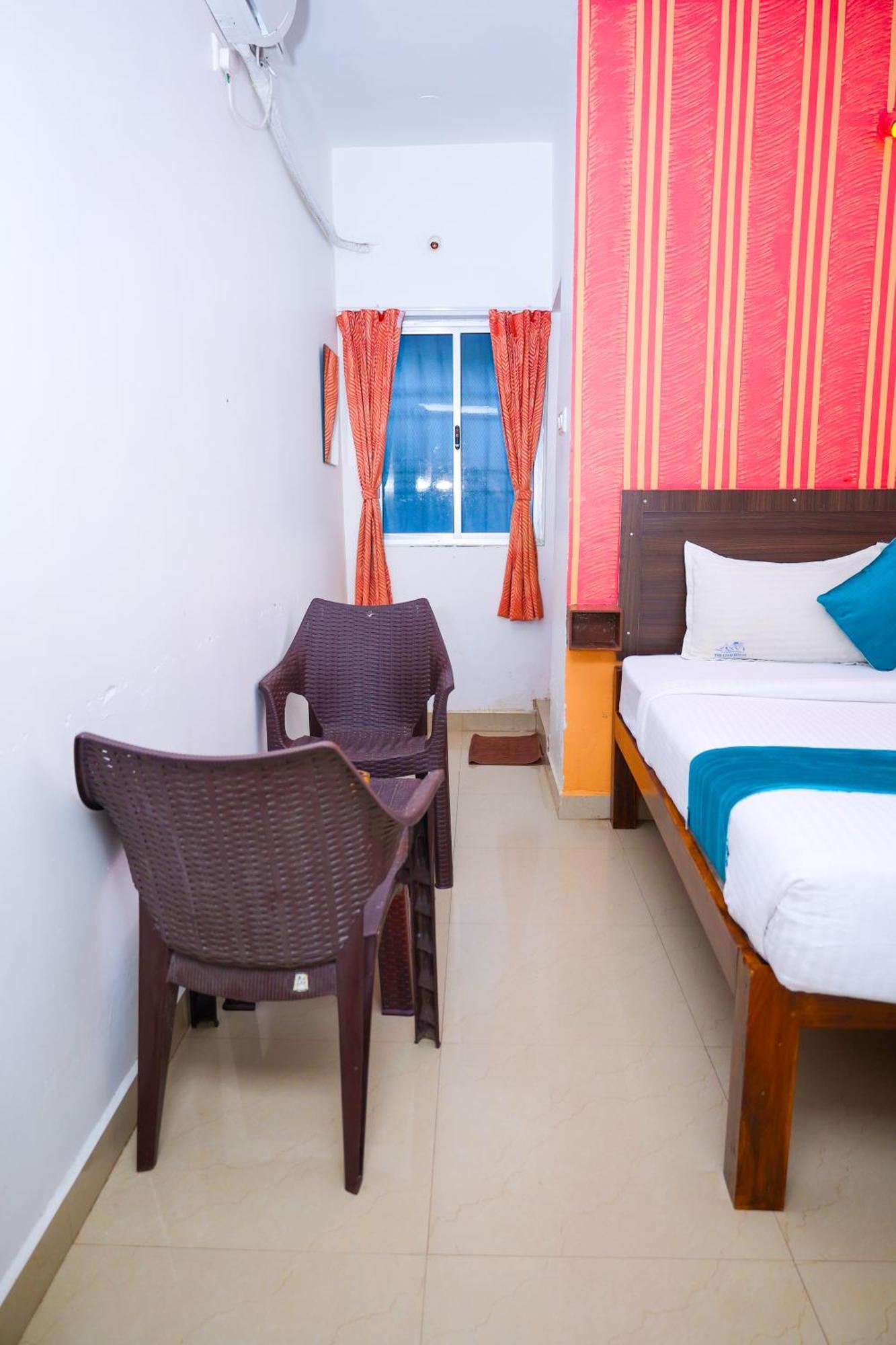 Hotel The Club House Pondicherry Esterno foto